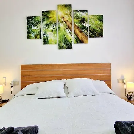 Vibrant City, 3 Bedroom Beside The *