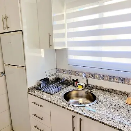 Vibrant City, 3 Bedroom Beside The