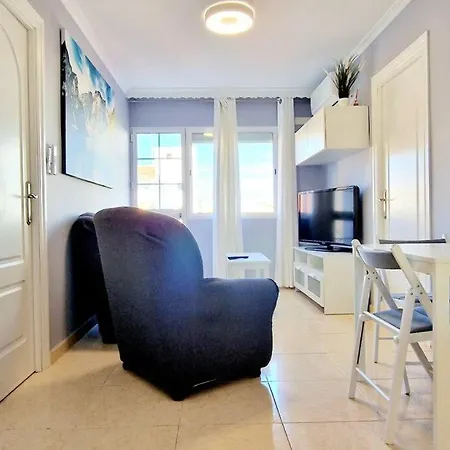 Vibrant City, 3 Bedroom Beside The Apartment *