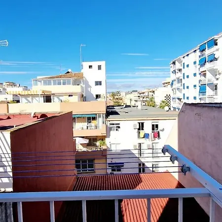 Apartment Vibrant City, 3 Bedroom Beside The