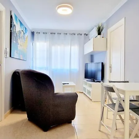 Apartment Vibrant City, 3 Bedroom Beside The Fuengirola